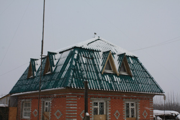 Срок службы шифера на крыше дома